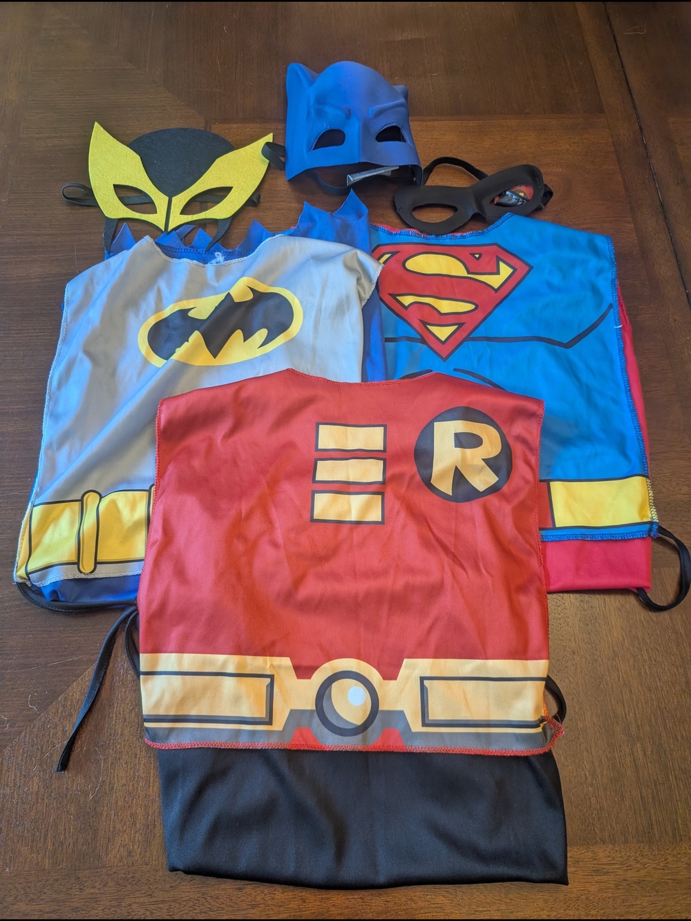 Set Of 3 Superhero Capes & Masks
